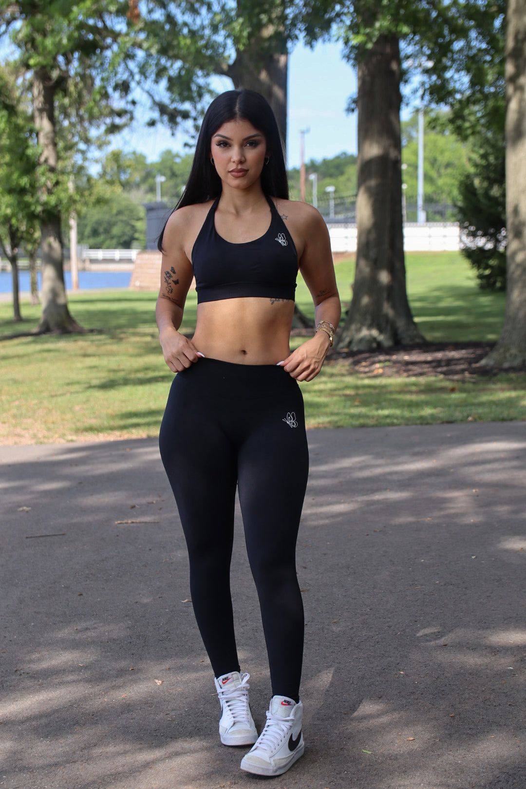 BLACK TOP