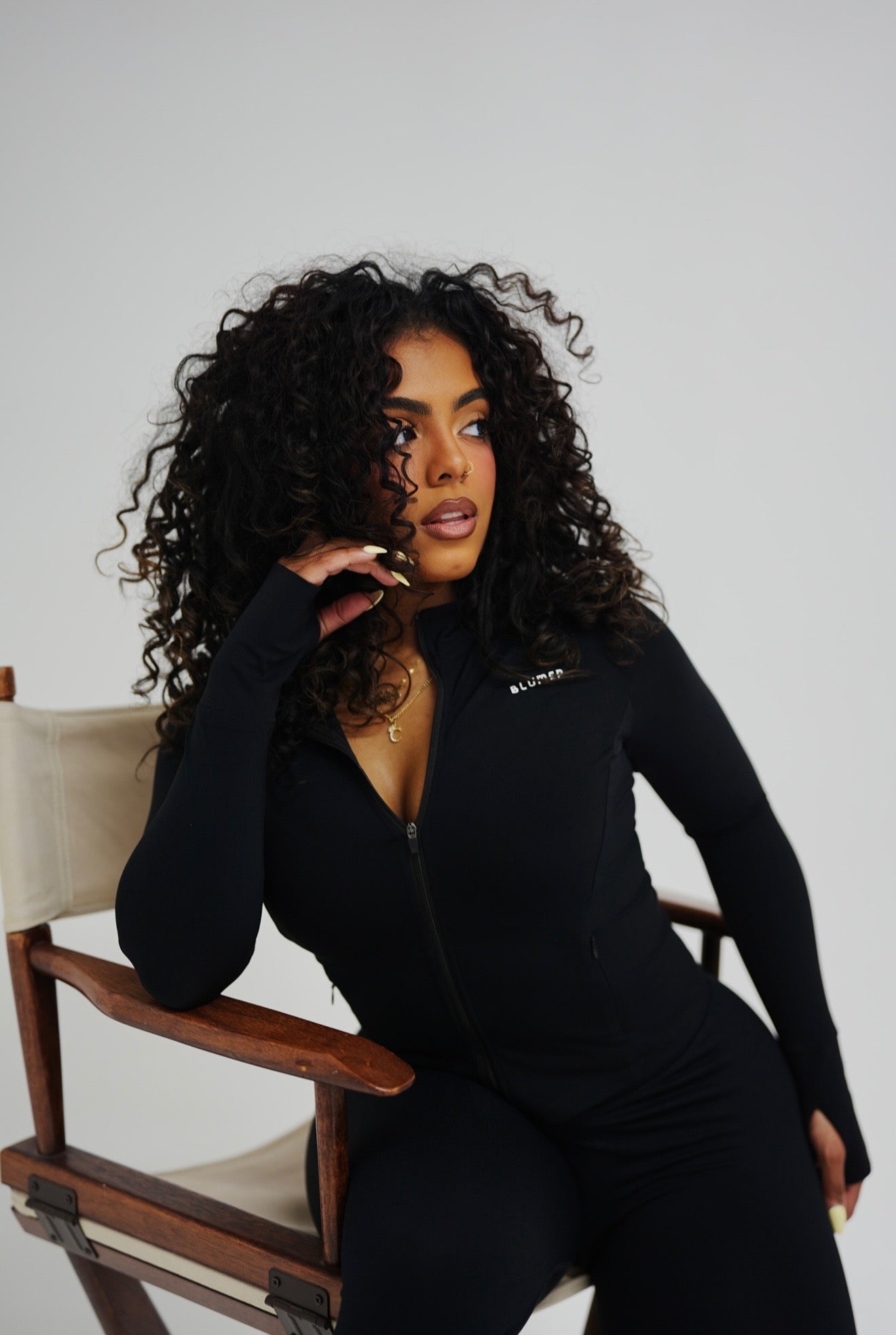BLACK JACKET