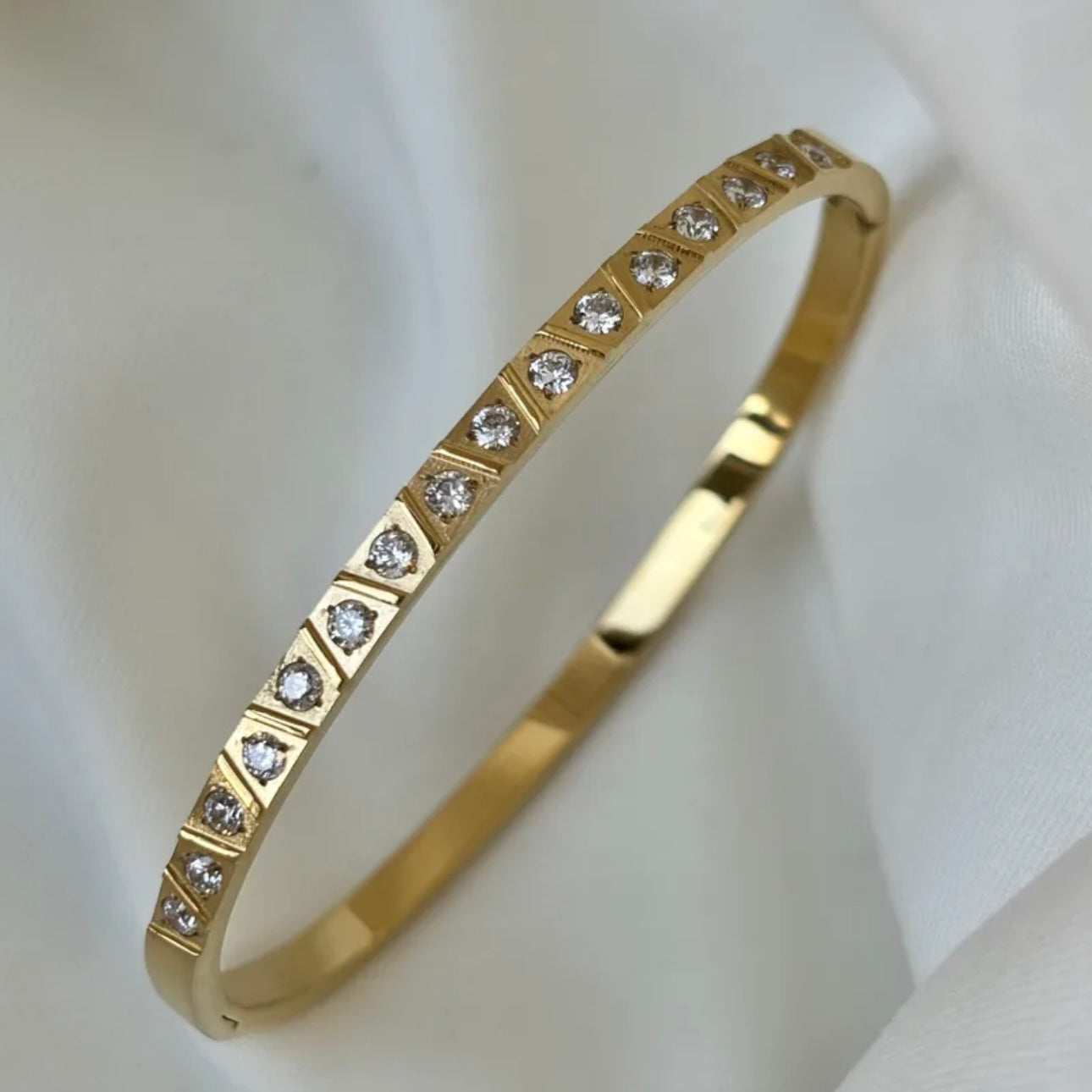 Mya Gold B