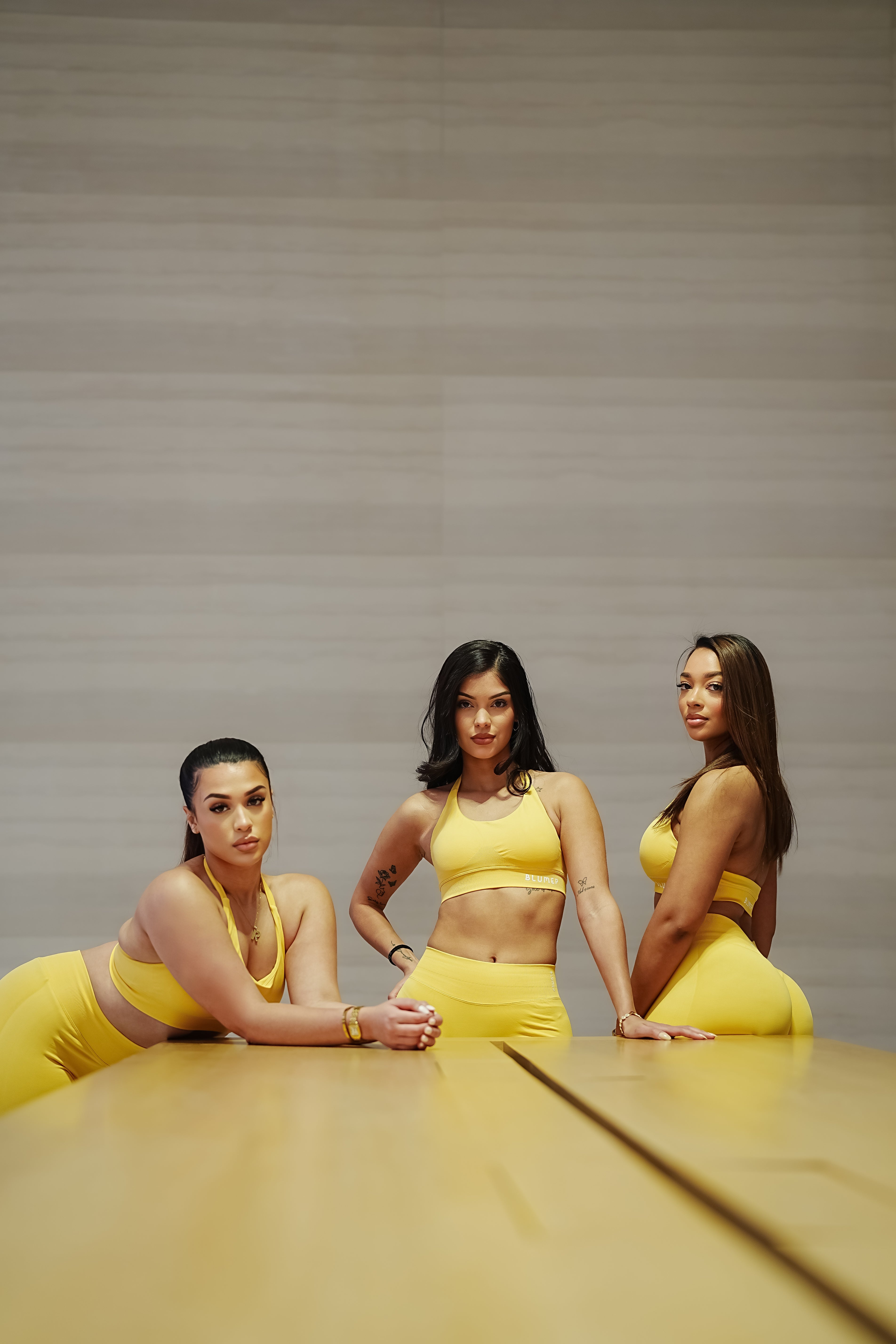 YELLOW TOP