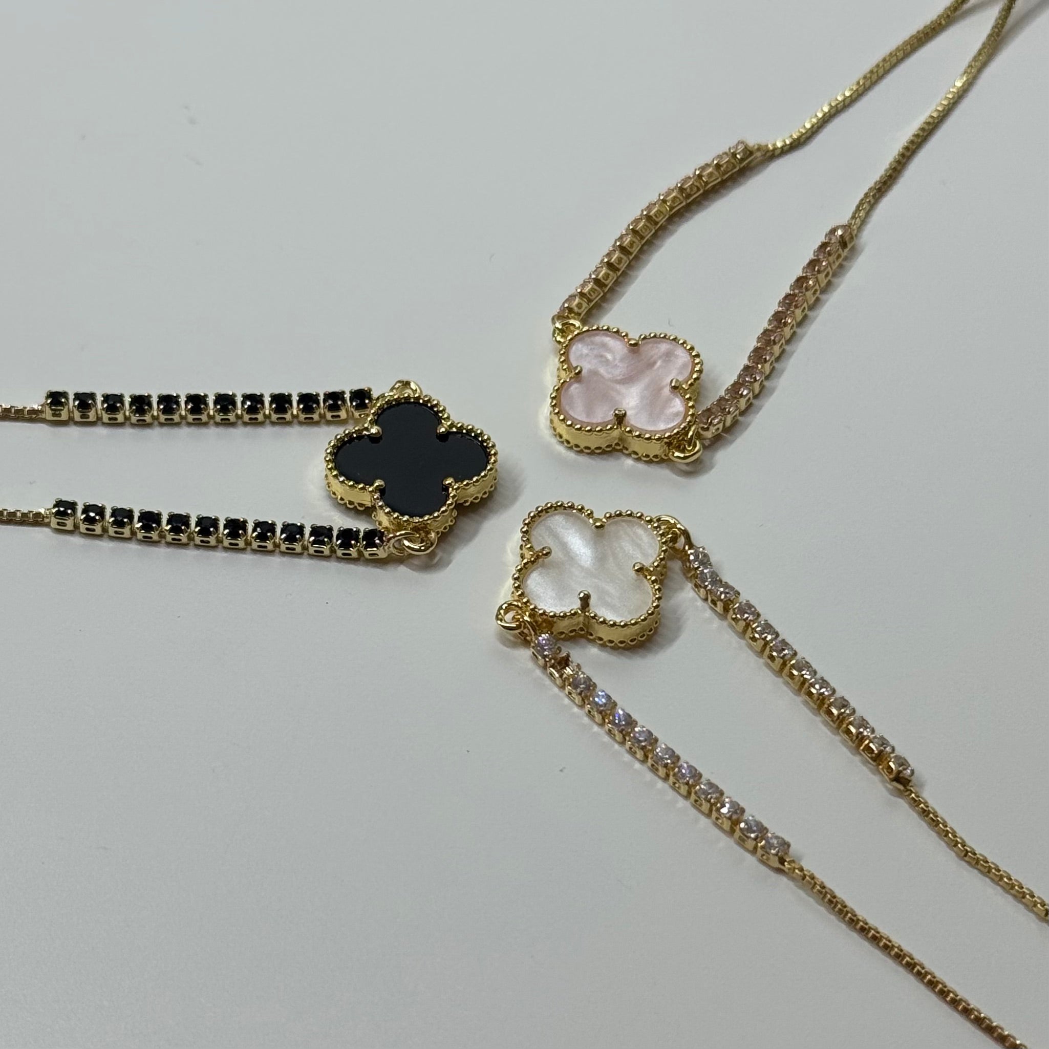 Simple Clover B